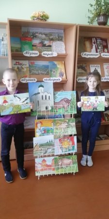 Выставка детского рисунка"Моя Беларусь" к Дню Конституции