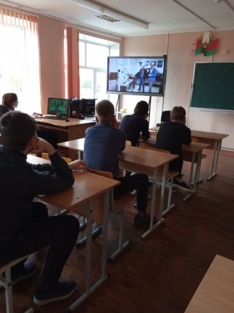 27 сентября учащиеся 9В класса побывали на виртуальной экскурсии в Минском государственном автомеханическом колледже.