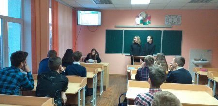 На информационном часу "Наука на службе у человека" ребята обсудили достижения белорусской науки в различных отраслях.