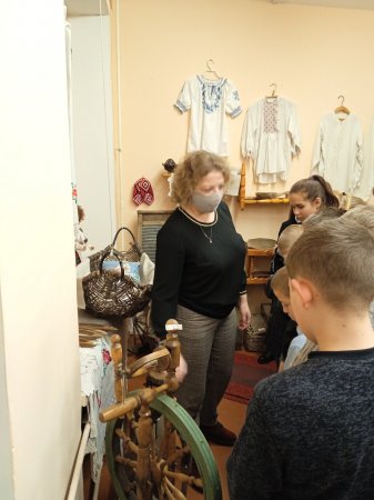 В рамках изучения истории родного края 21 декабря учащиеся  ГУО "УПК Деречинский детский сад - средняя школа" посетили музей гимназии.