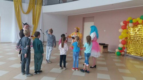 Ребята гимназии приняли активное участие в мероприятиях шестого школьного дня. 