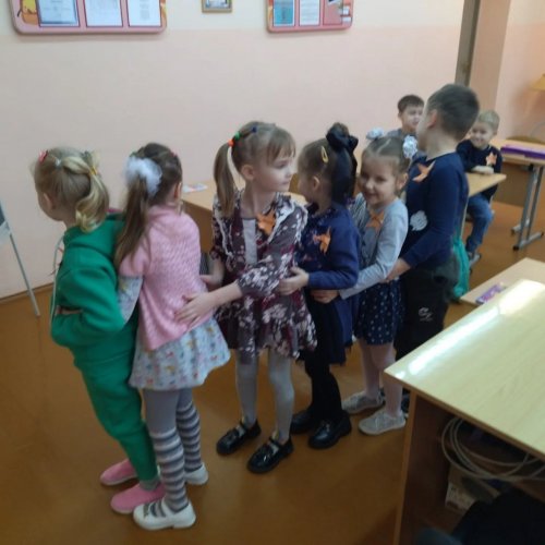 Сегодня начала работу Школа развития и подготовки  детей к школе "Умняшка".